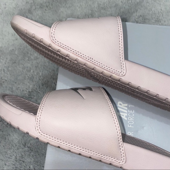 Women’s Nike Slides 8 - Picture 7 of 13